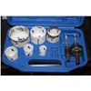 Image 1 : 8 PIECE SET OF HOLE SAWS IN CASE
