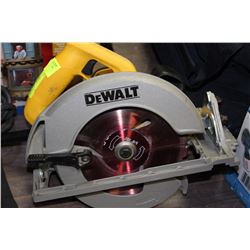 DEWALT CIRCULAR SAW MODEL DW368 WITH