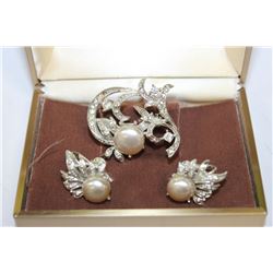 ESTATE EARRINGS & BROOCH SET