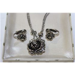 ESTATE STAINLESS STELL EARRINGS & BRACELET SET