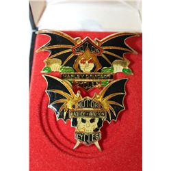 PAIR OF HARLEY DAVIDSON COLLECTIBLE PINS