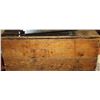 Image 1 : VINTAGE MILITARY BASE STORAGE CRATE