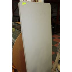 NEW FOLDING TABLE