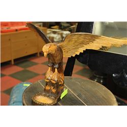 ESTATE WOOD CARVED EAGLE ASHTRAY