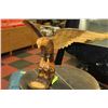 Image 1 : ESTATE WOOD CARVED EAGLE ASHTRAY