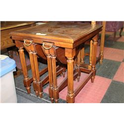 SET OF NESTING TABLES