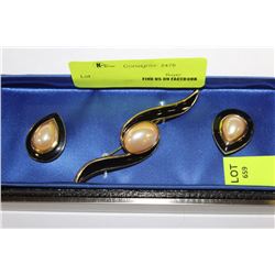 ESTATE EARRING AND BROOCH SET