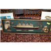 Image 1 : TITANIC SHADOWBOX