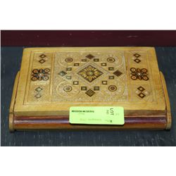 WOOD CARVED BOX
