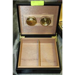 HUMIDOR