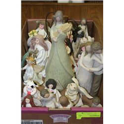 SMALL FLAT OF ANGEL FIGURINES ON CHOICE