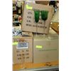 Image 1 : BOX OF GREEN GLASSES X3