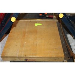 LARGE INGENTO PAPER CUTTER