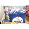 Image 1 : BOX WITH OILERS PARAPHERNALIA - 2 PLAQUES,