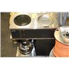 Image 1 : BUNN COFFEE MAKER WITH TOP WARMER