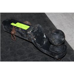 STRAIGHT RECEIVER HITCH - 2 5/16 INCH BALL