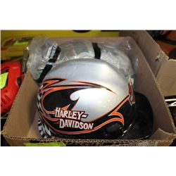 BOX W/ 6 PAIRS OF NEW WORK GLOVES AND