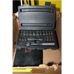 BOX W/ HUSKY 20-PC RATCHET SET AND NEW