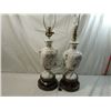 Image 2 : PAIR ANTIQUE ITALIAN CAPODIMONTE STYLE LAMPS