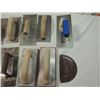 Image 1 : LOT 8 ASSORTED TILE CARPET ADHESIVE TROWELS