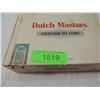 Image 2 : CIGAR BOX FULL OLDER FOOTBALL CARDS 150+
