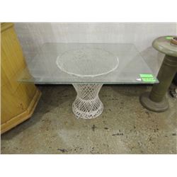 GLASS TOP METAL WICKER STYLE BASE END COFFEE TABLE