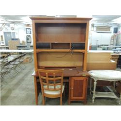 PINE LIGHT MAHOGANY FINISH COMPUTER DESK HUTCH