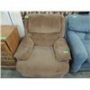 Image 1 : BROWN PILLOWBACK PILLOW BACK RECLINER
