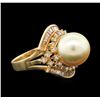 Image 2 : 14KT Yellow Gold Pearl and Diamond Ring