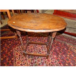 VINTAGE OLD COUNTRY BARLEY TWIST SIDE TABLE - OVAL