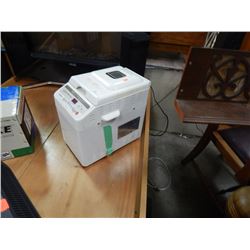 BREAD MAKER