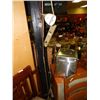 Image 1 : FLOOR LAMP