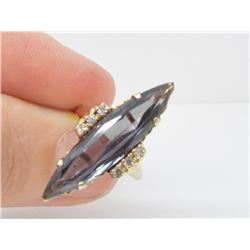 14 Kt Yellow Gold & Created Colour Change Sapphire Marquise Shaped Ring -- Size 6 1/2