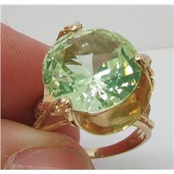 14 Kt Yellow Gold Suspended Set Green Amethyst Solitaire - Tulip Setting - Size 6 3/4