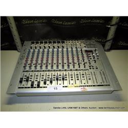 BEHRINGER UB2222 FX-PRO EURORACK MIXER