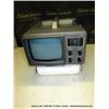 Image 1 : BENTLEY 100C PORTABLE 5" BLACK & WHITE TV