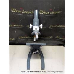 BAUSCH & LOMB ST MICROSCOPE