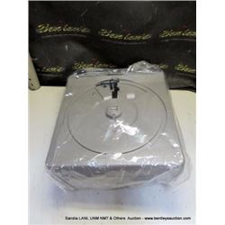 KODAK EKTAGRAPHIC III PLUS CAROUSEL PROJECTOR