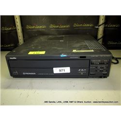 PIONEER LD-V4400 LASER DISC PLAYER (print sequence:) B-130