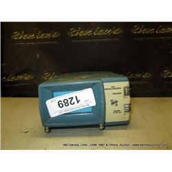 TEKTRONIX 221 OSCILLOSCOPE (print sequence:) 4028