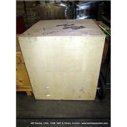 EMPTY SHIPPING CRATE