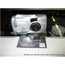 OLYMPUS D-400 DIGITAL CAMERA
