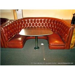 ROUND BOOTH W/ TABLE
