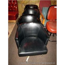 LOT: ROUND BLACK DINING CHAIRS 4X MONEY