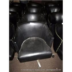 LOT: ROUND BLACK DINING CHAIRS 4X MONEY