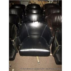 LOT: ROUND BLACK DINING CHAIRS 4X MONEY