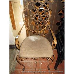 METAL UPHOLSTERED CHAIR