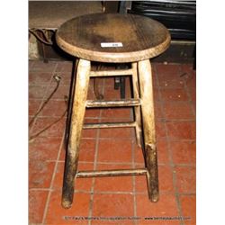 WOOD STOOL
