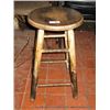 Image 1 : WOOD STOOL