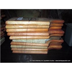 LOT: CUTTING BOARDS 10X MONEY
